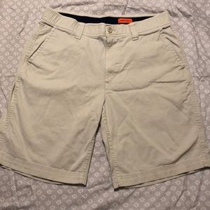 EUC flat front shorts. Perfect for back to school!